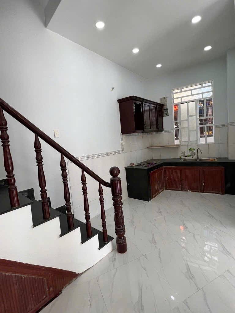 Bán nhà mặt tiền Võ Thị Sáu, Quận 3, diện tích 12x28m, nhà cấp 4 tiện xây mới, giá 180 tỷ